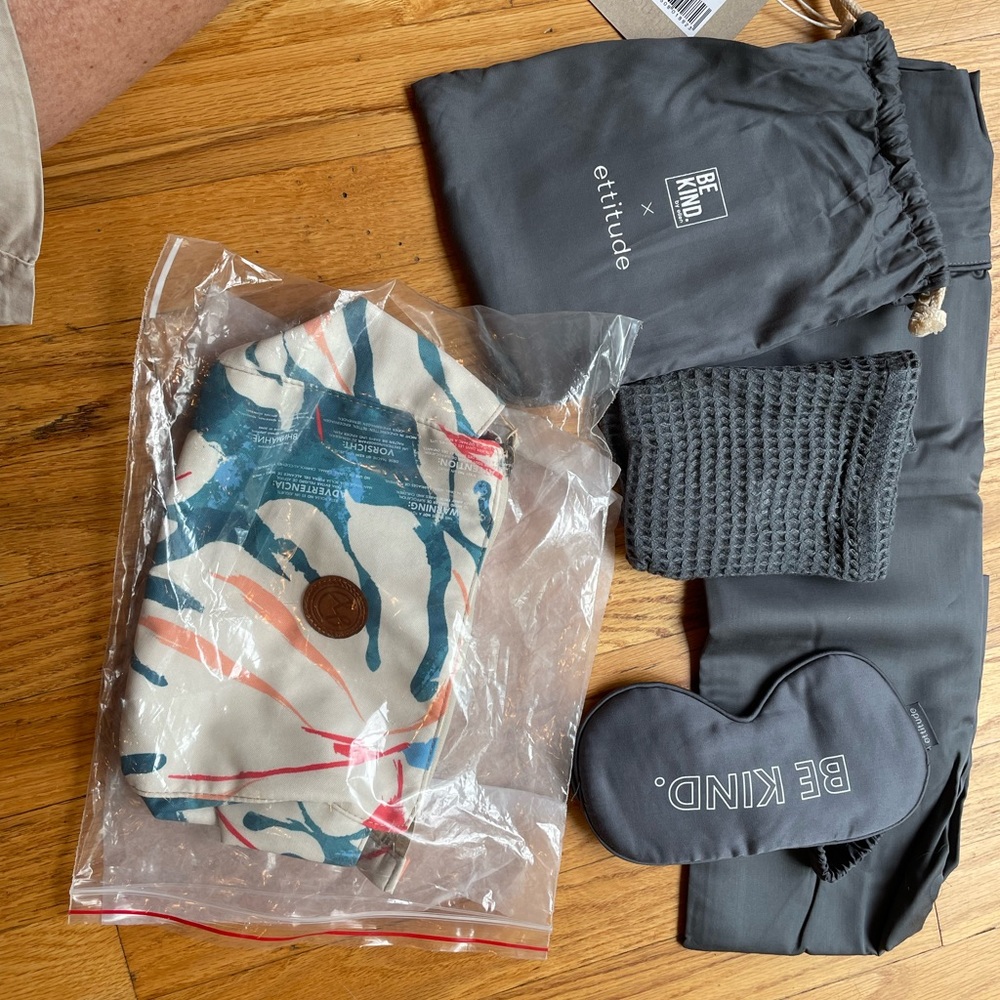 Bundle of Travel Items